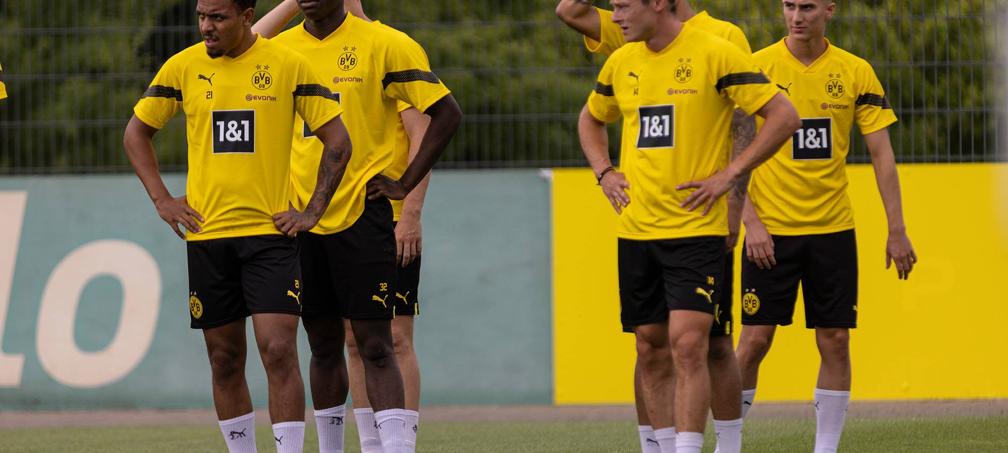 1300 Fans bei erstem BVB-Mannschaftstraining in Dortmund dabei