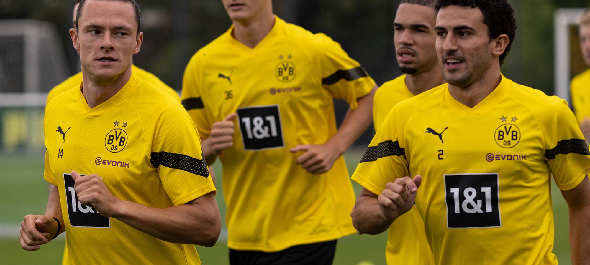 1300 Fans bei erstem BVB-Mannschaftstraining in Dortmund dabei