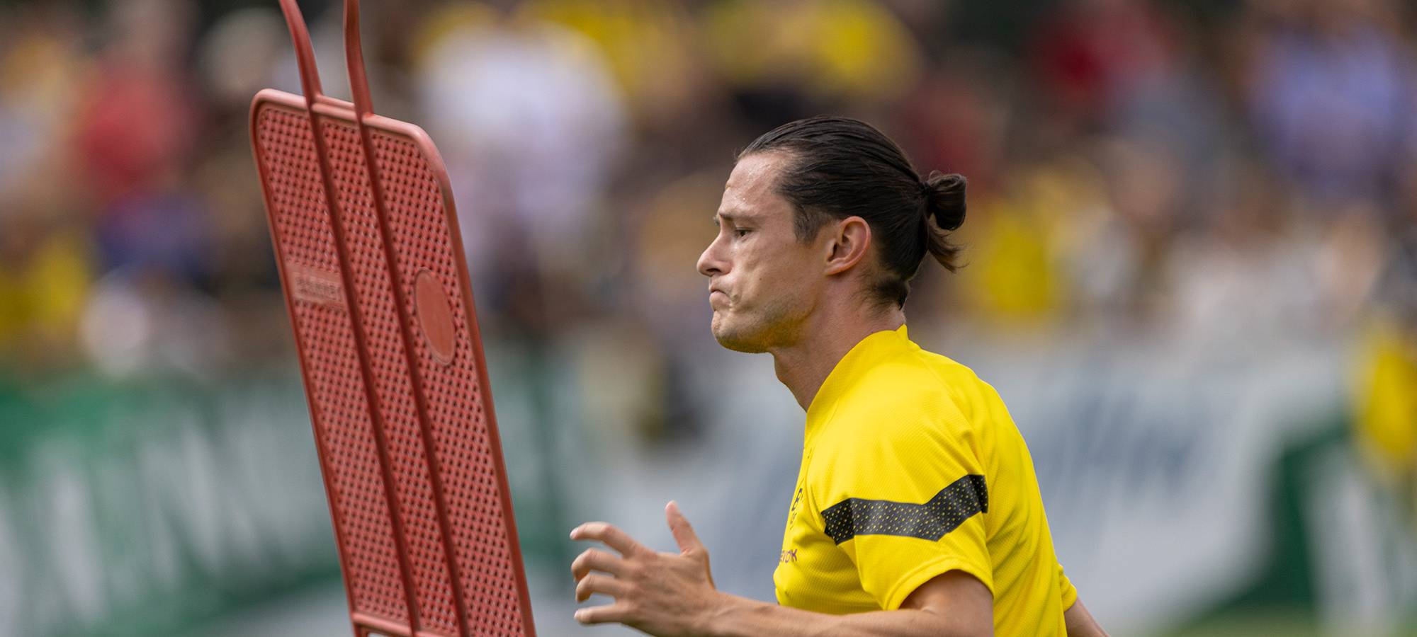 1300 Fans bei erstem BVB-Mannschaftstraining in Dortmund dabei