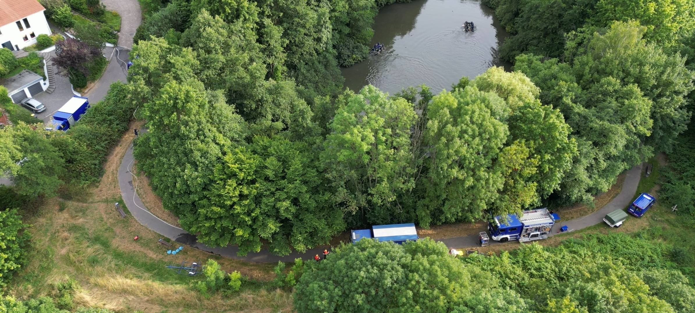 Jede Menge tote Fische in Dortmund-Aplerbeck