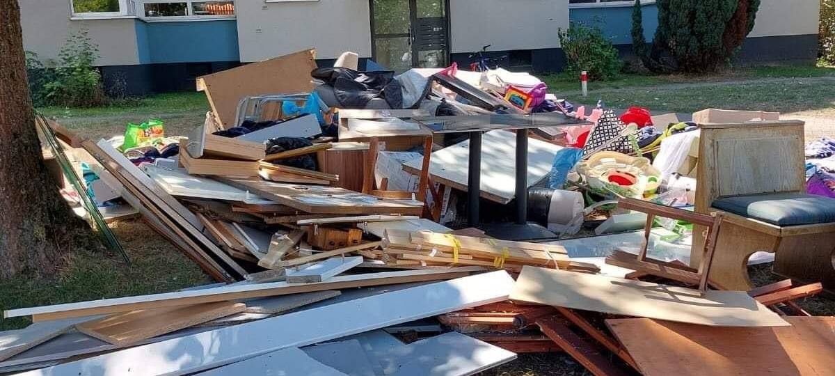 Sperrmüll-Frust in Scharnhorst: Viel Müll bleibt liegen