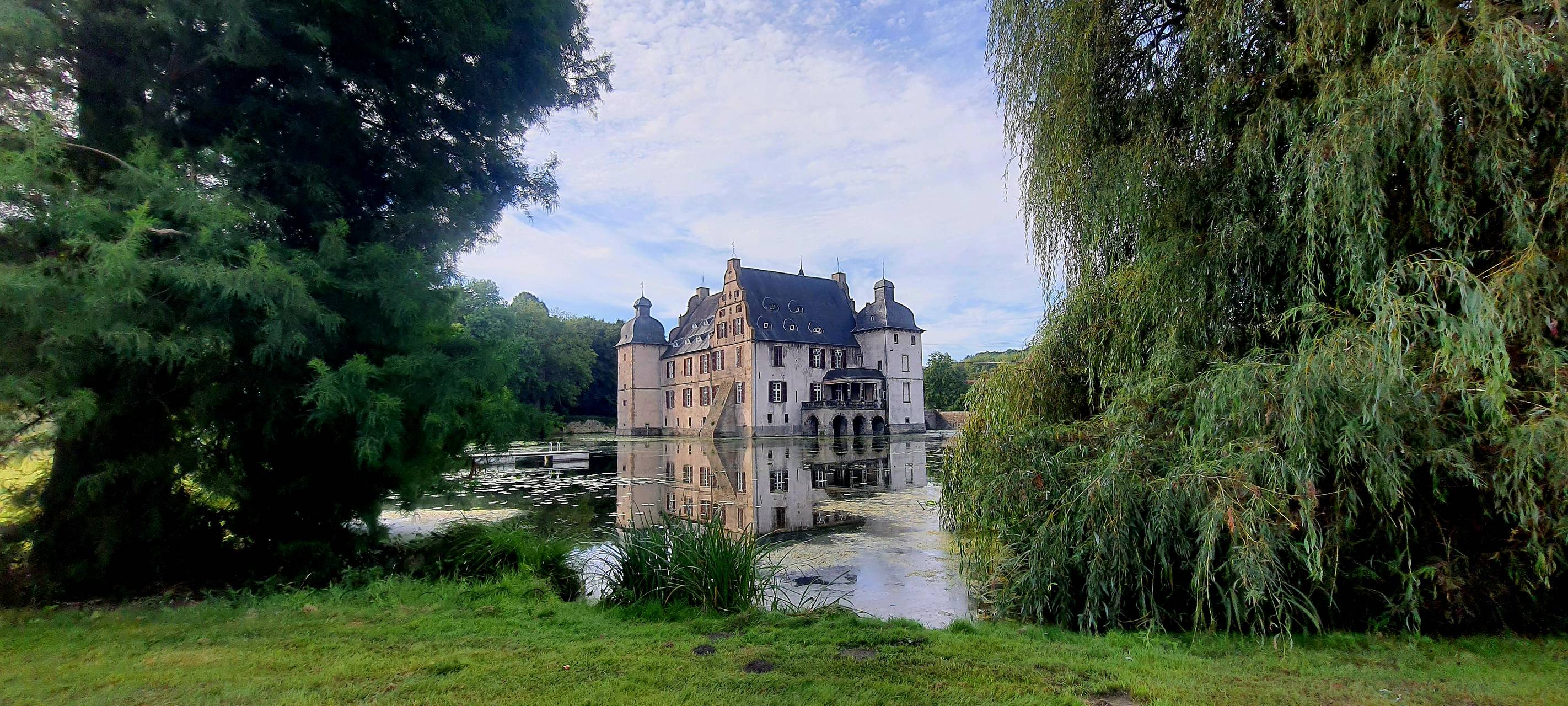 Schlosspark in Dortmund öffnet für Besucher