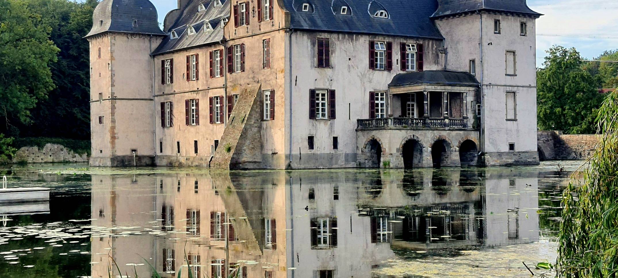 Schlosspark in Dortmund öffnet für Besucher