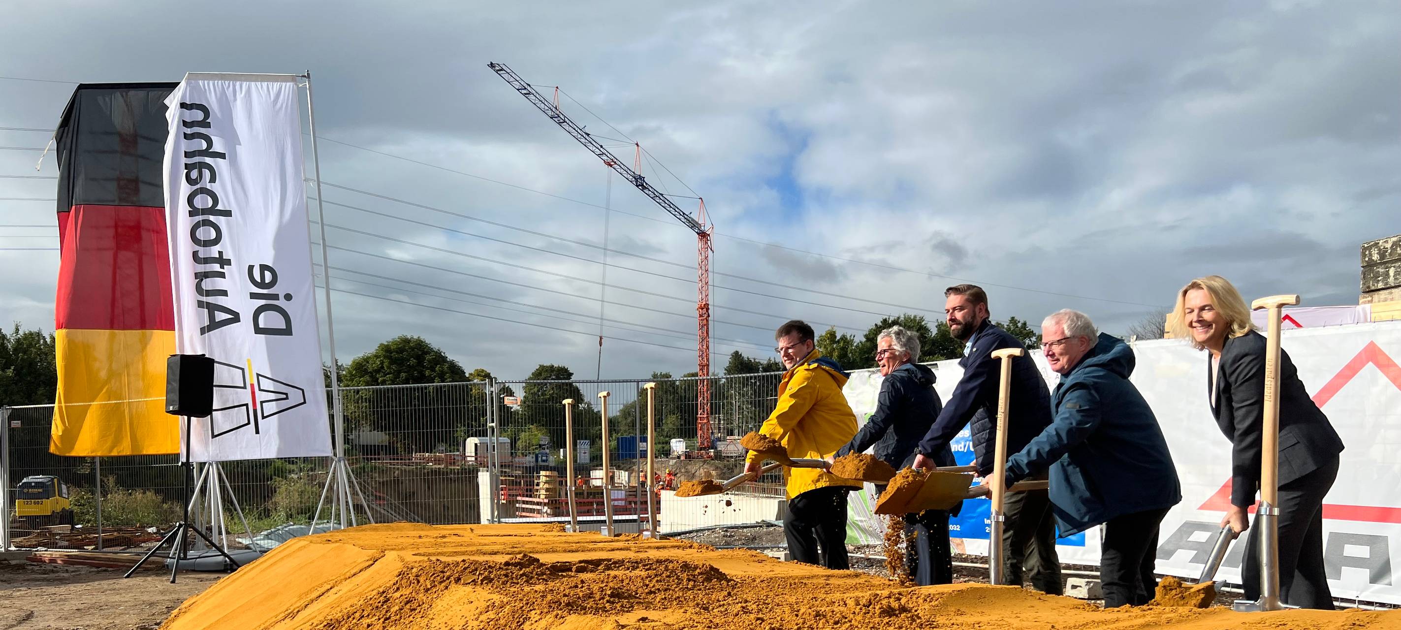 Spatenstich für Umbau des Kreuz Dortmund/Unna