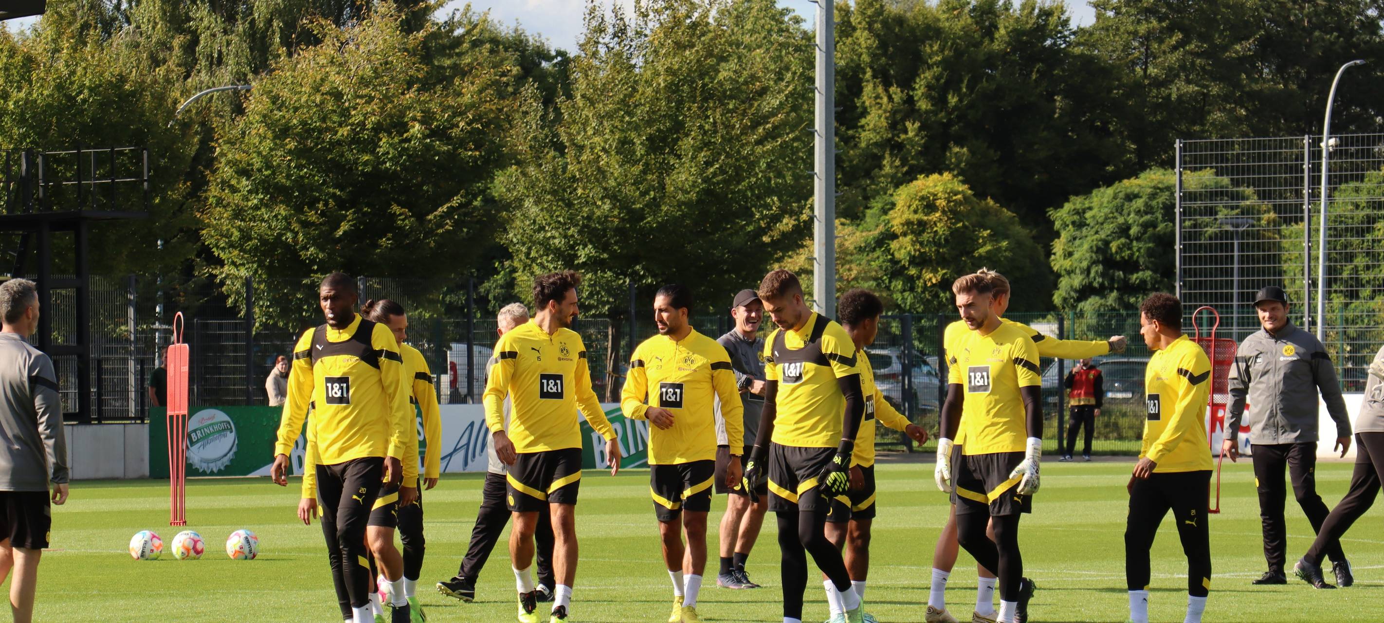 Öffentliches BVB-Training lockt viele Fans nach Brackel