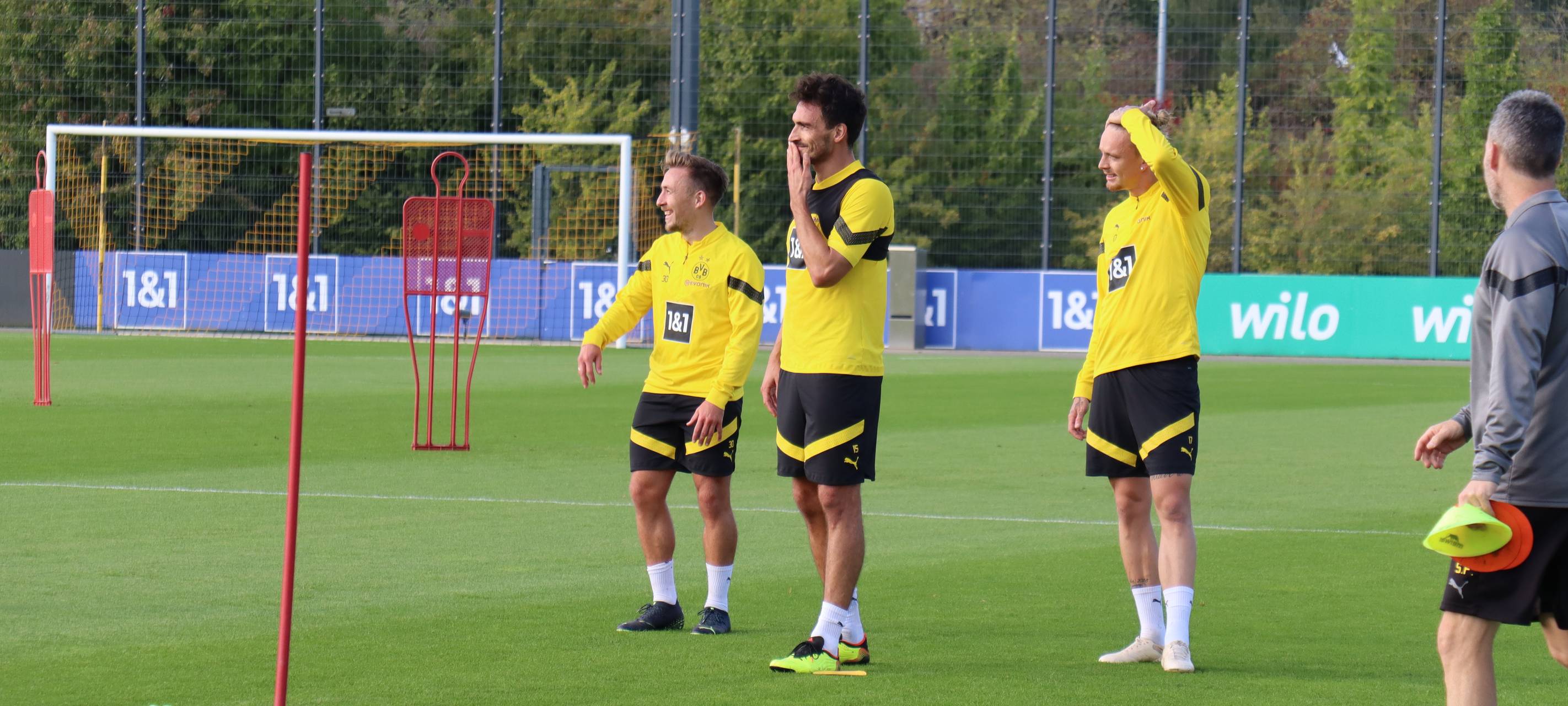 Öffentliches BVB-Training lockt viele Fans nach Brackel