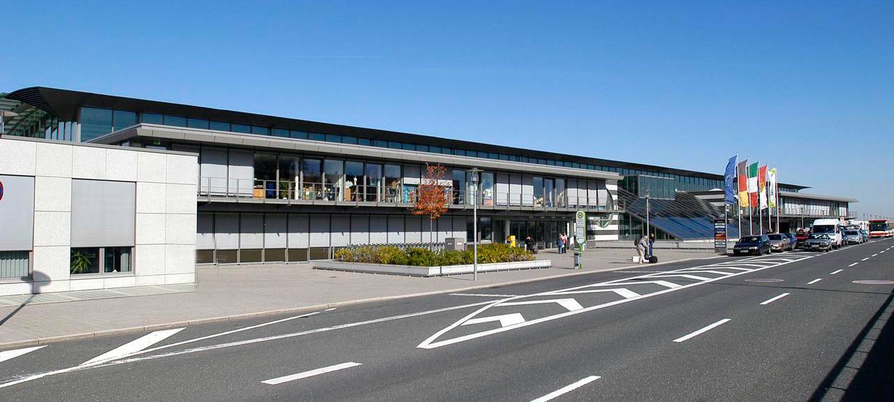 Dortmunder Flughafen holt Corona-Minus fast wieder raus