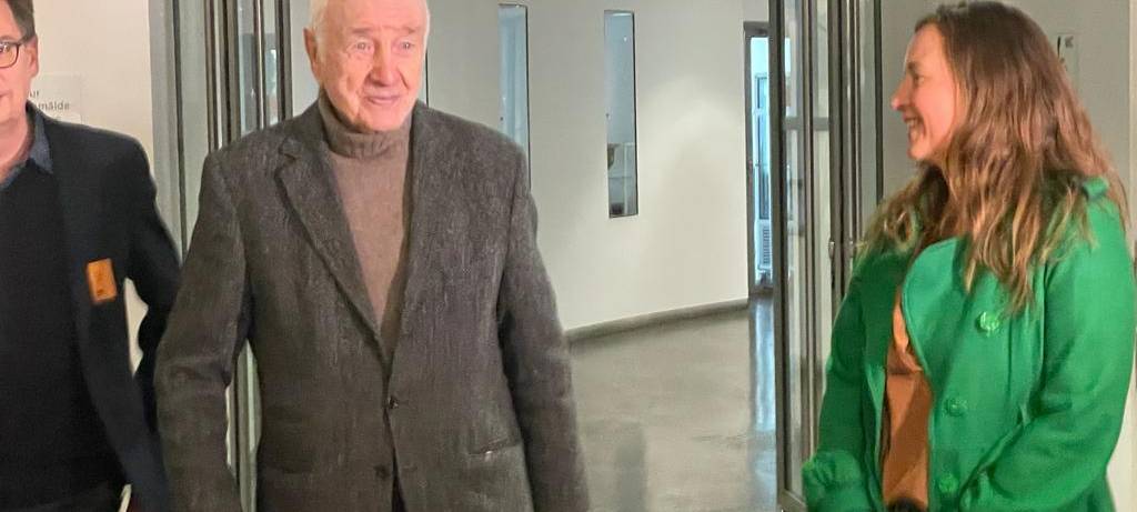 Hollywood-Star Armin Mueller-Stahl stellt Ausstellung in Dortmund vor