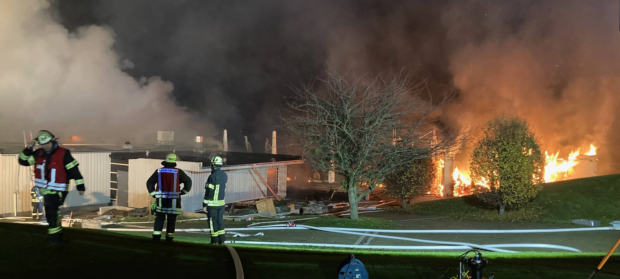 Feuer auf einer Golfanlage in Dortmund-Wambel