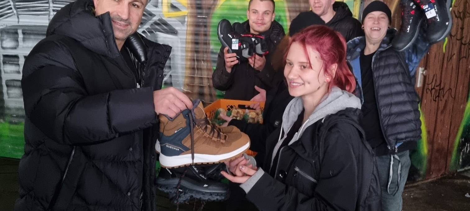 Dortmunder Lotto-Millionär Chico spendet für obdachlose Straßenkinder