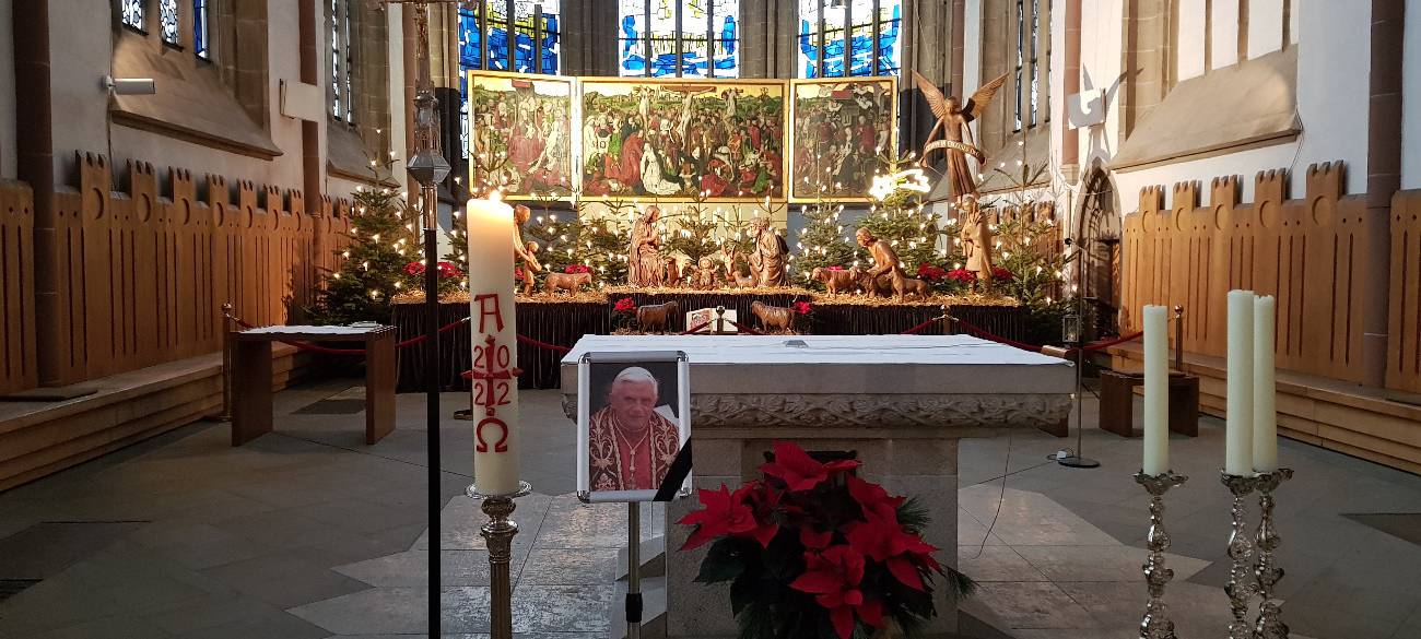 Dortmund: Gemeinden trauern um gestorbenen Ex-Papst