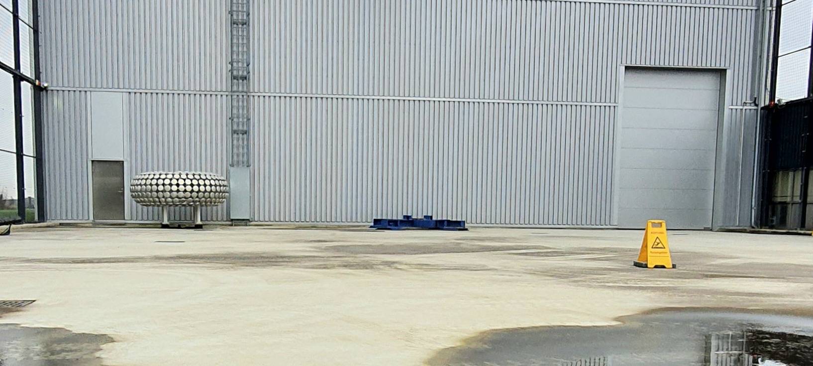 Wir öffnen Türen: Hochspannungs-Gleich-Strom-Übertragungshalle