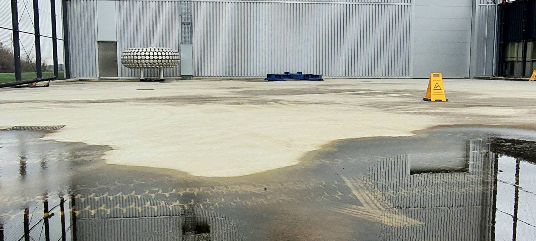 Wir öffnen Türen: Hochspannungs-Gleich-Strom-Übertragungshalle