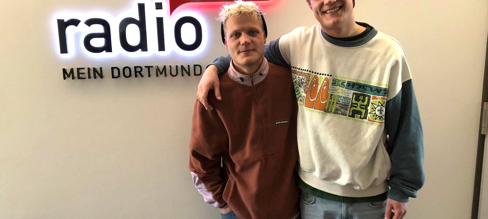Finn und Jonas aus Dortmund stellen ihre neue Single vor.