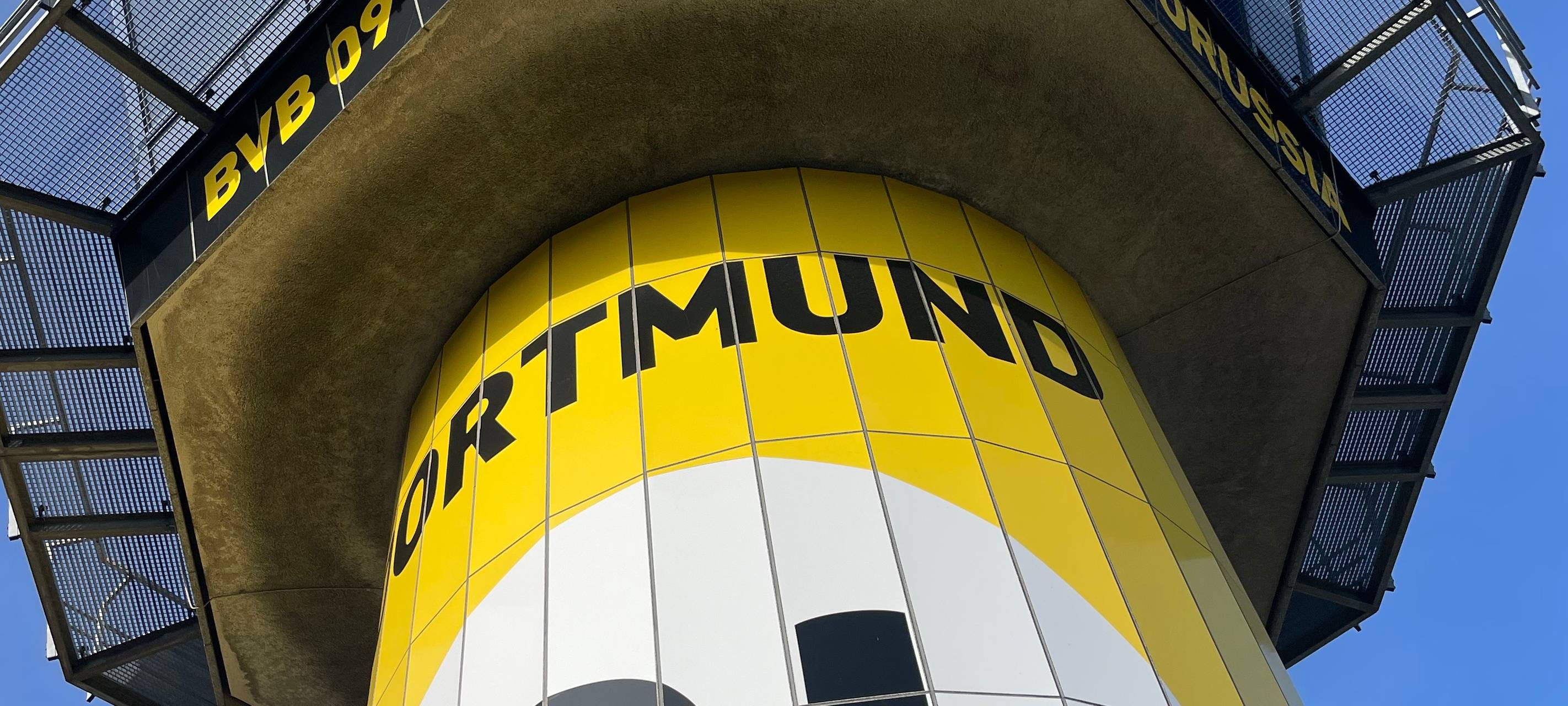 Wir öffnen Türen: Tower am Dortmunder Flughafen