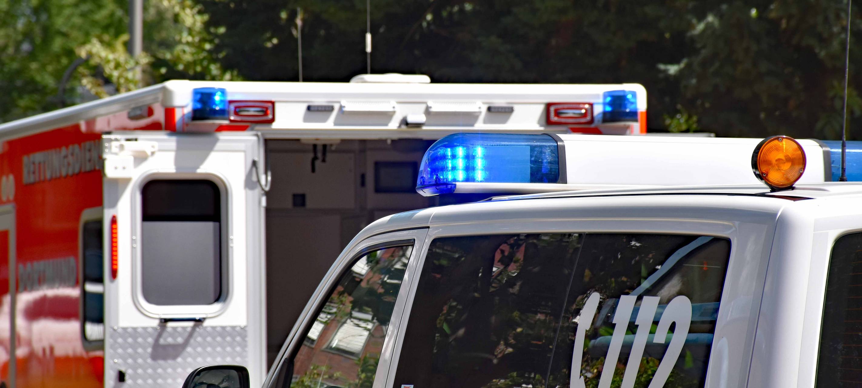 Feuerwehr Dortmund: Rettungswagen und Feuerwehr