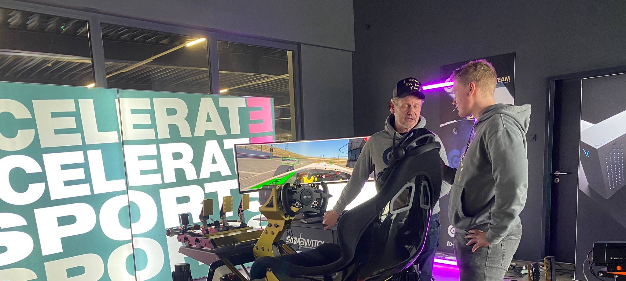 Rennsimulator in Dortmund: So fühlt es sich an auf der digitalen Formel 1-Strecke zu fahren