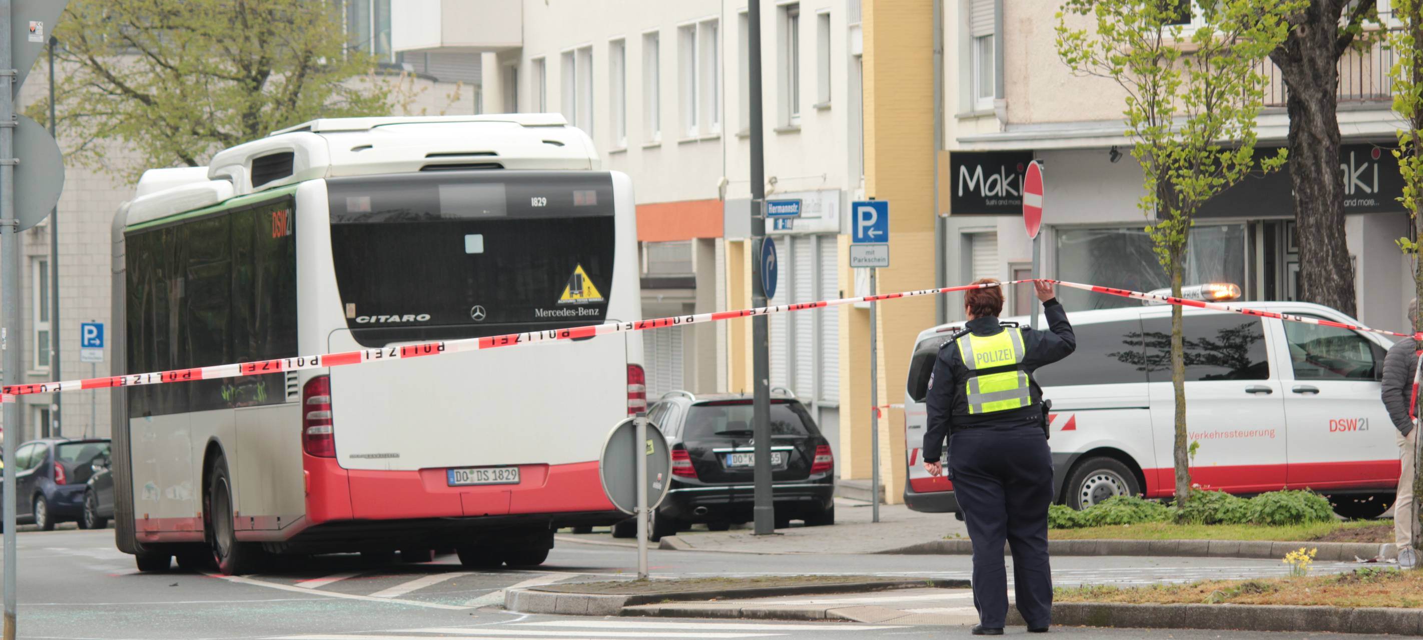 Dortmund: Busunfall auf der Hörder Bahnhofstraße