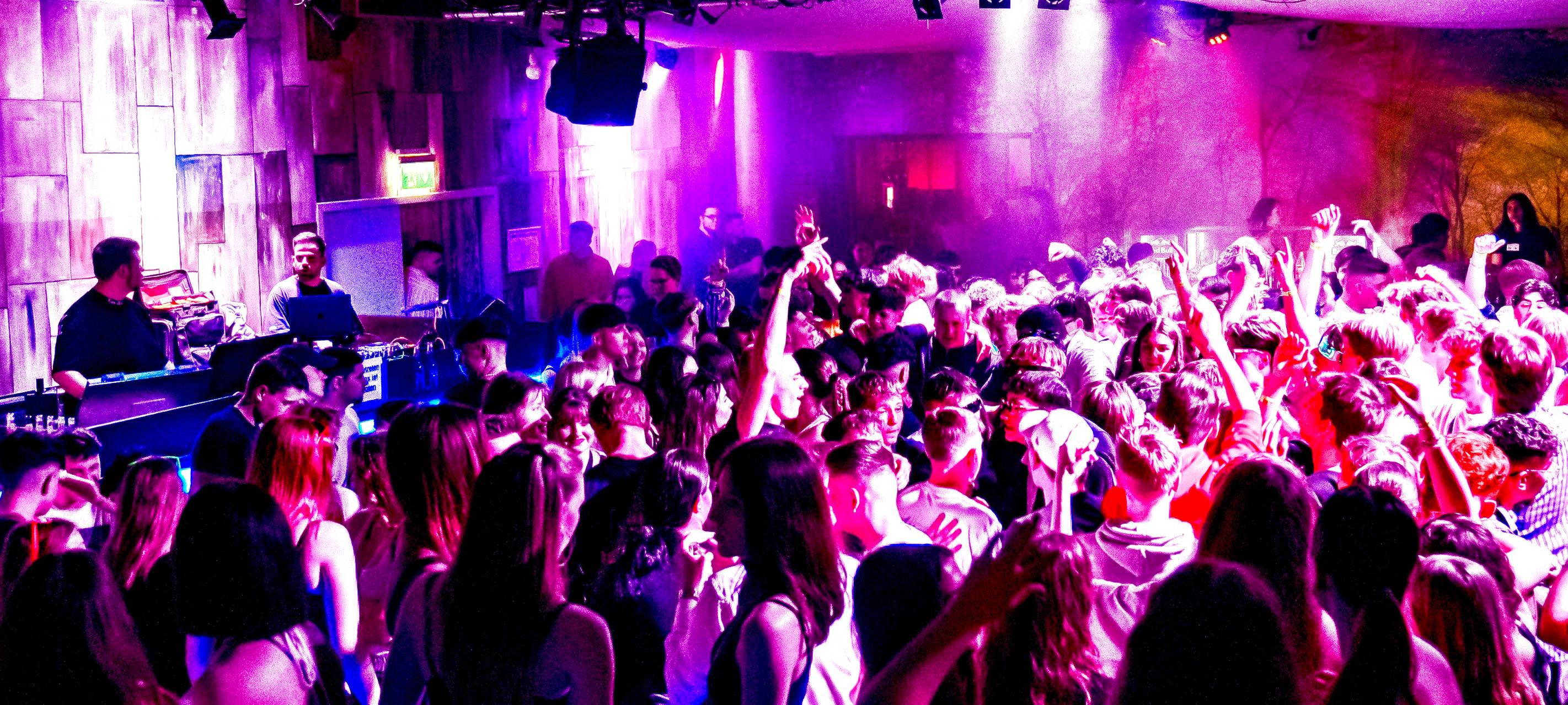 Dortmund: Clubnacht ab 16