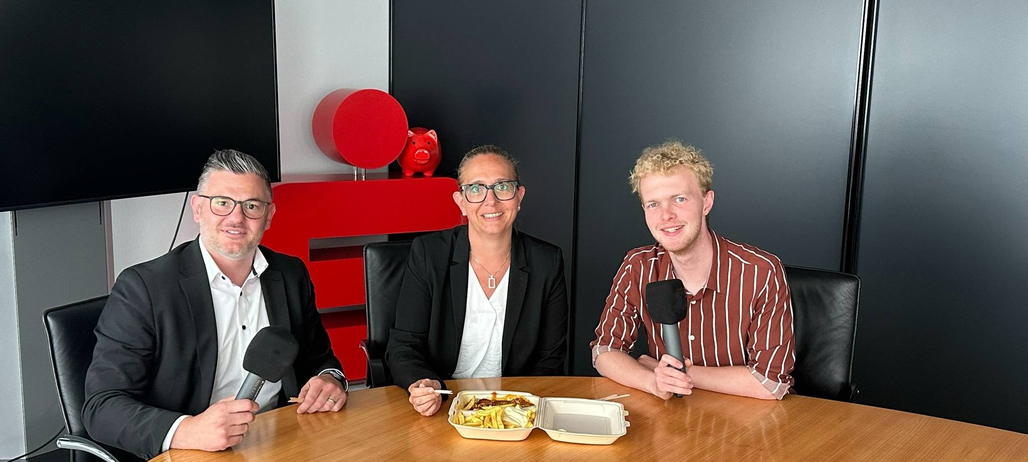 Auf eine Currywurst mit …Luigi Pellecchia & Ivonne Braser: Wie du dir deine Traum-Immobilie leisten kannst