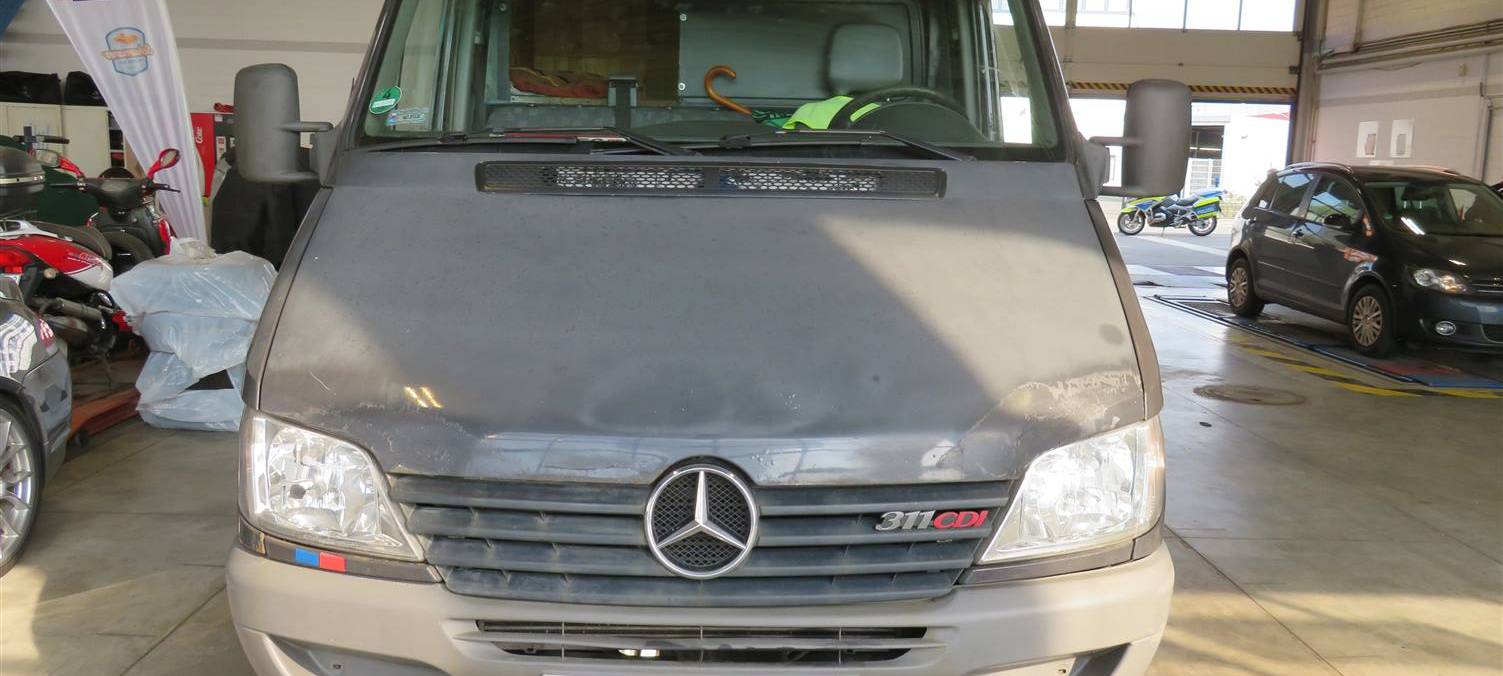 Polizei zieht Rostlaube aus dem Verkehr