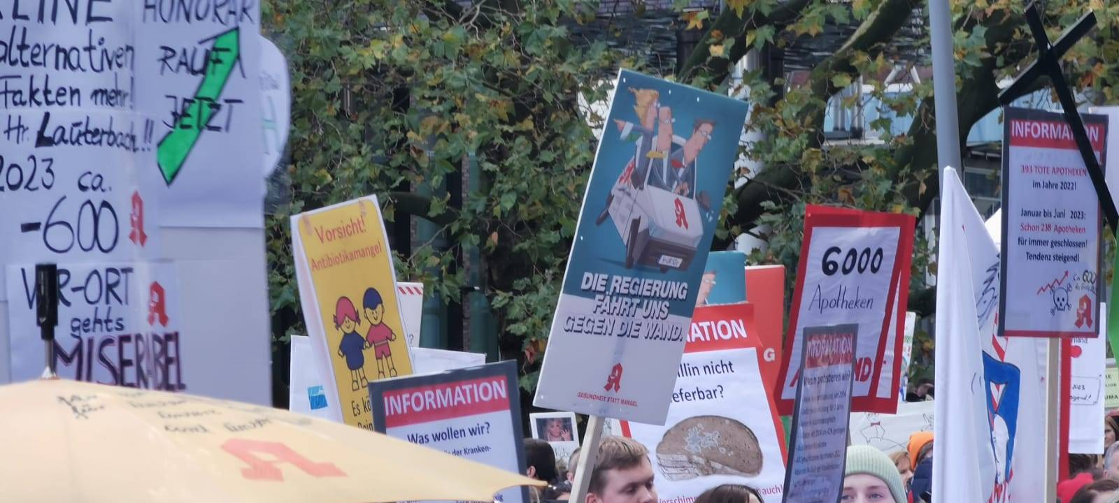 Apotheken und Praxen aus Protest dicht - 5000 bei Demo in Dortmund