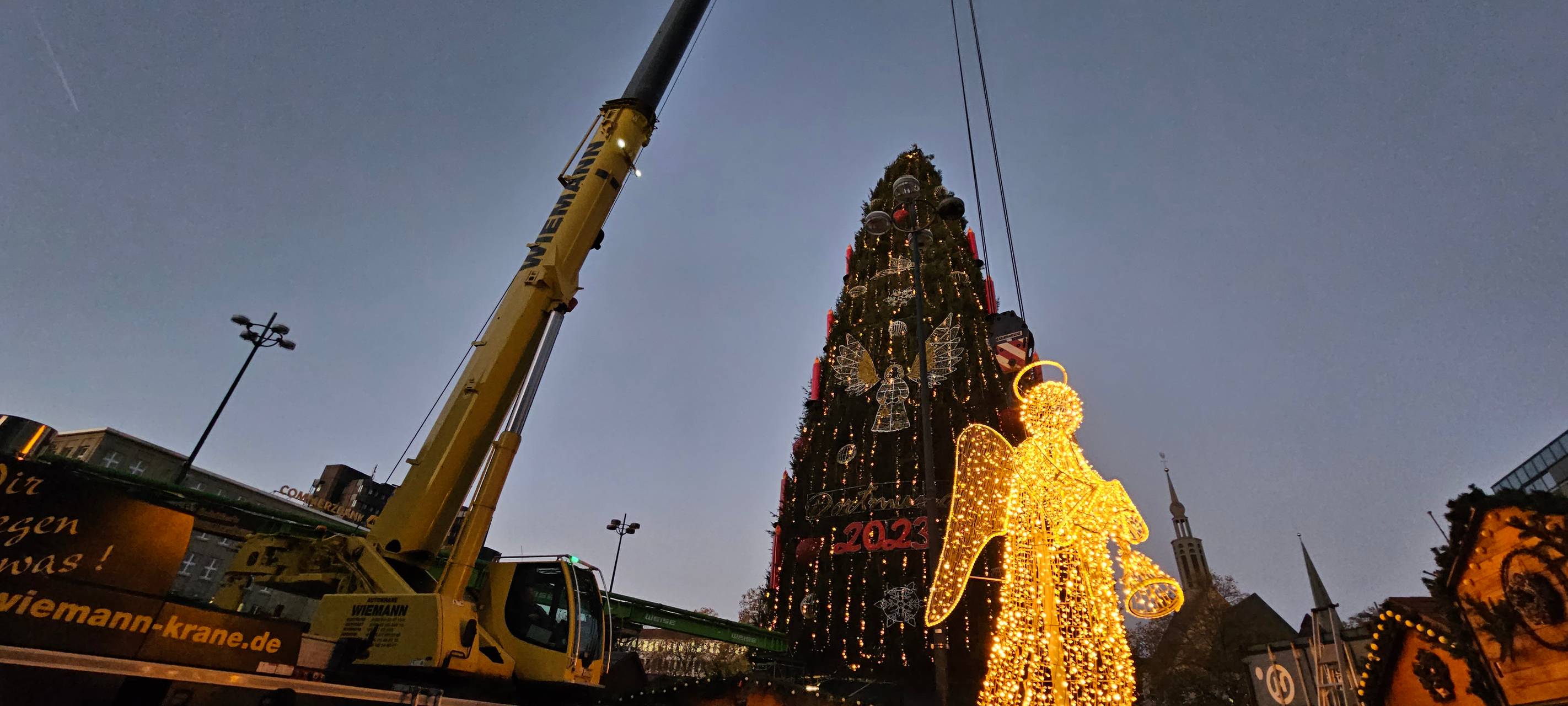 Kugel von Weihnachtsbaum in Dortmund verschwunden