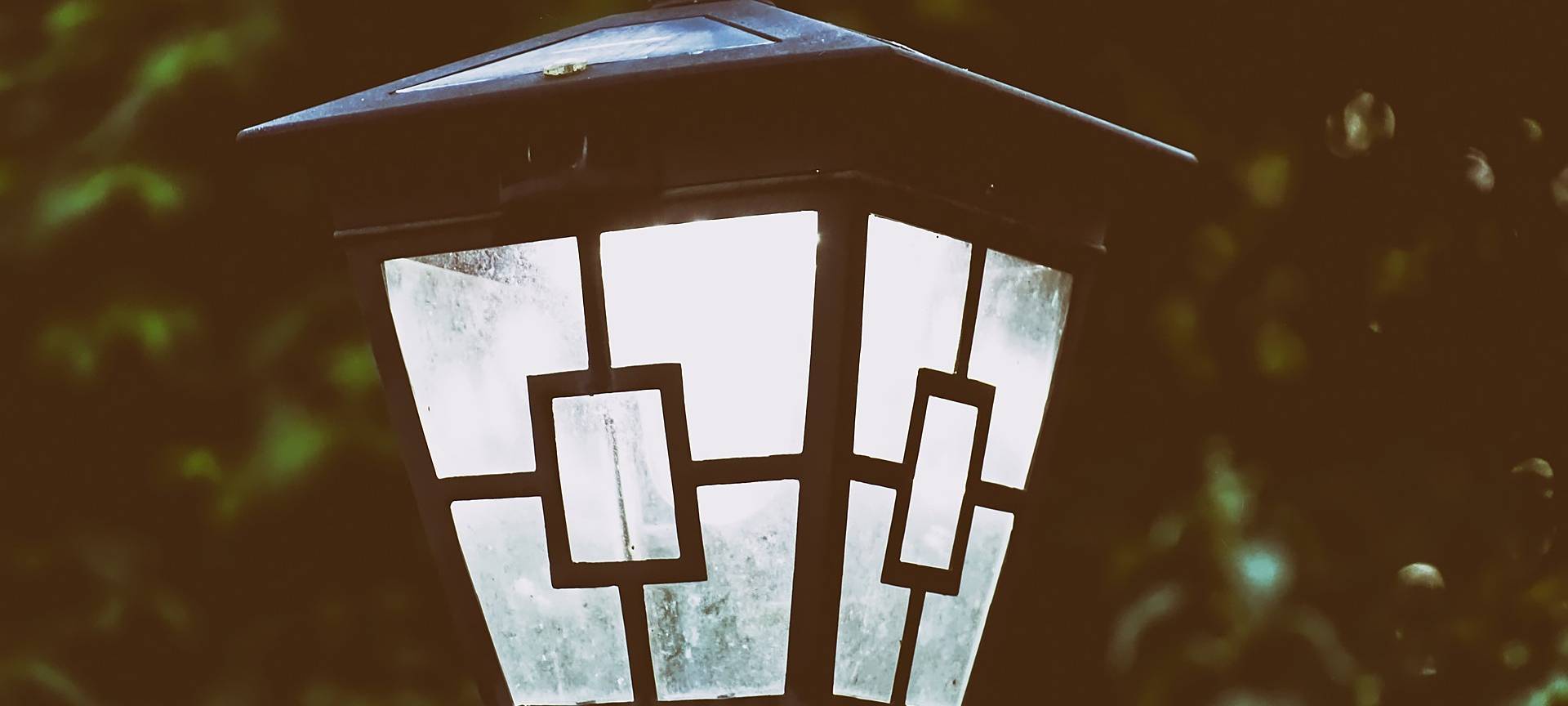 Im Bereich der westlichen Innenstadt wird in dieser Woche die Straßenbeleuchtung ausgetauscht