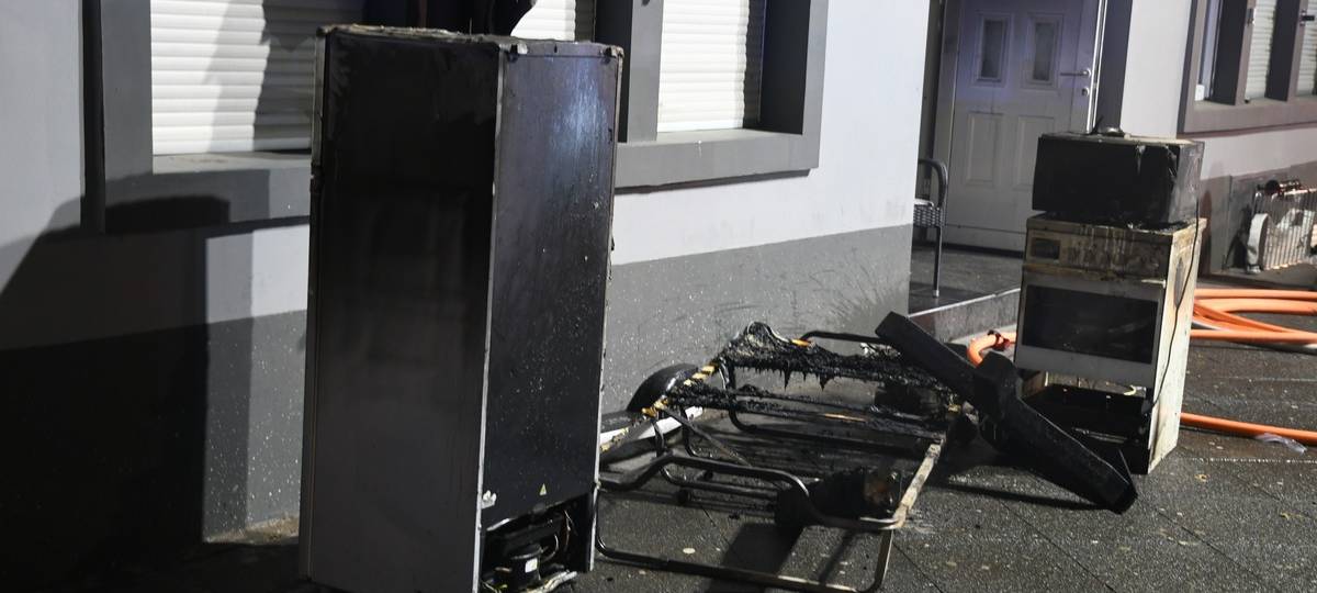 Café brennt in Dortmund aus