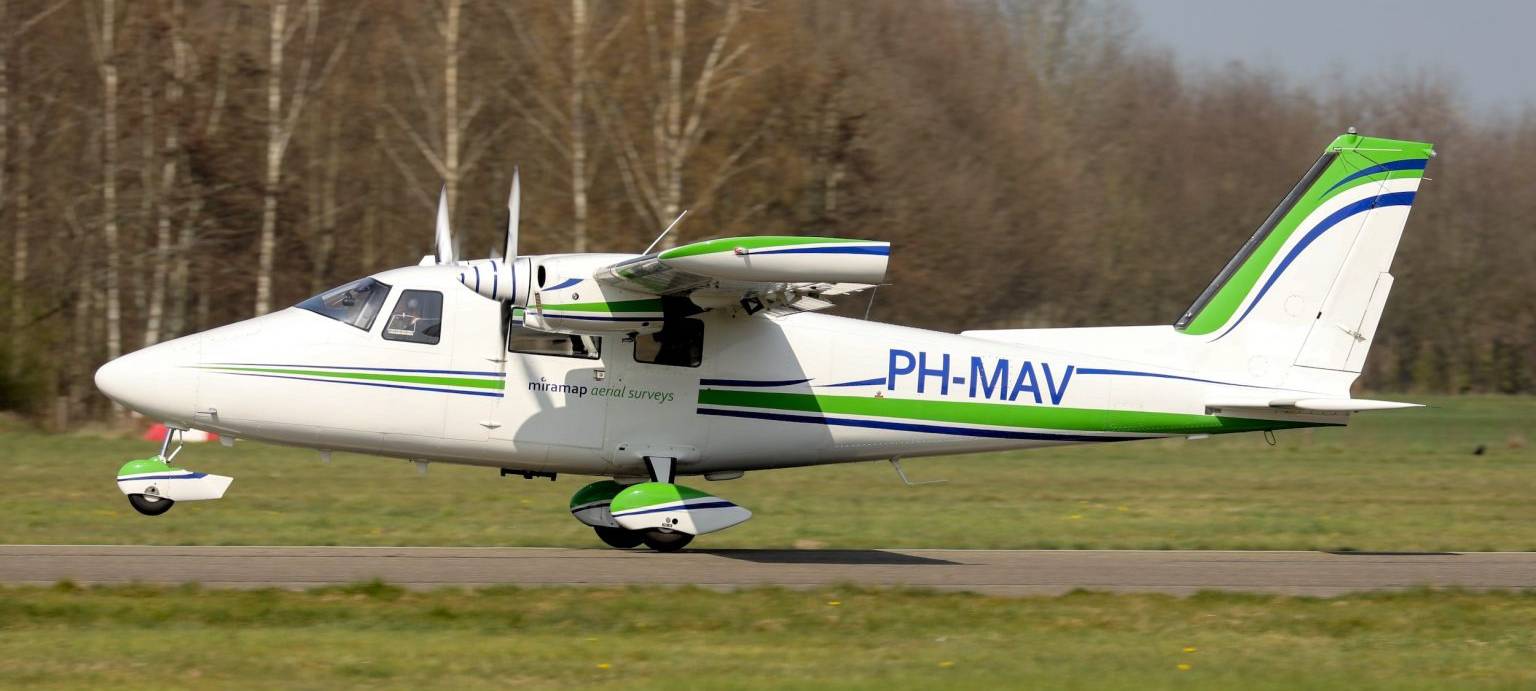 Propeller-Flugzeug macht 3D-Wärmebilder von Dortmund