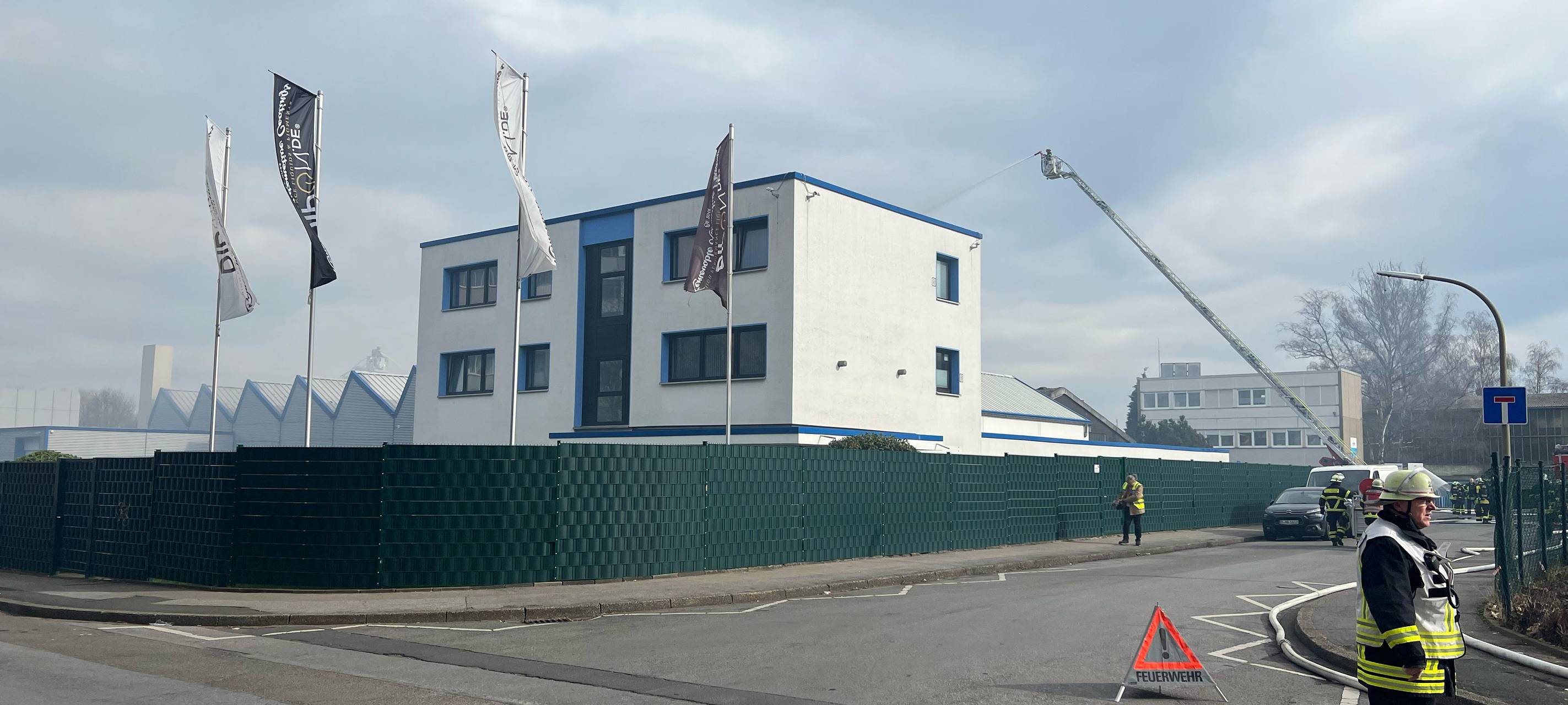 Dortmund: Nachlösch-Arbeiten bis zum Abend