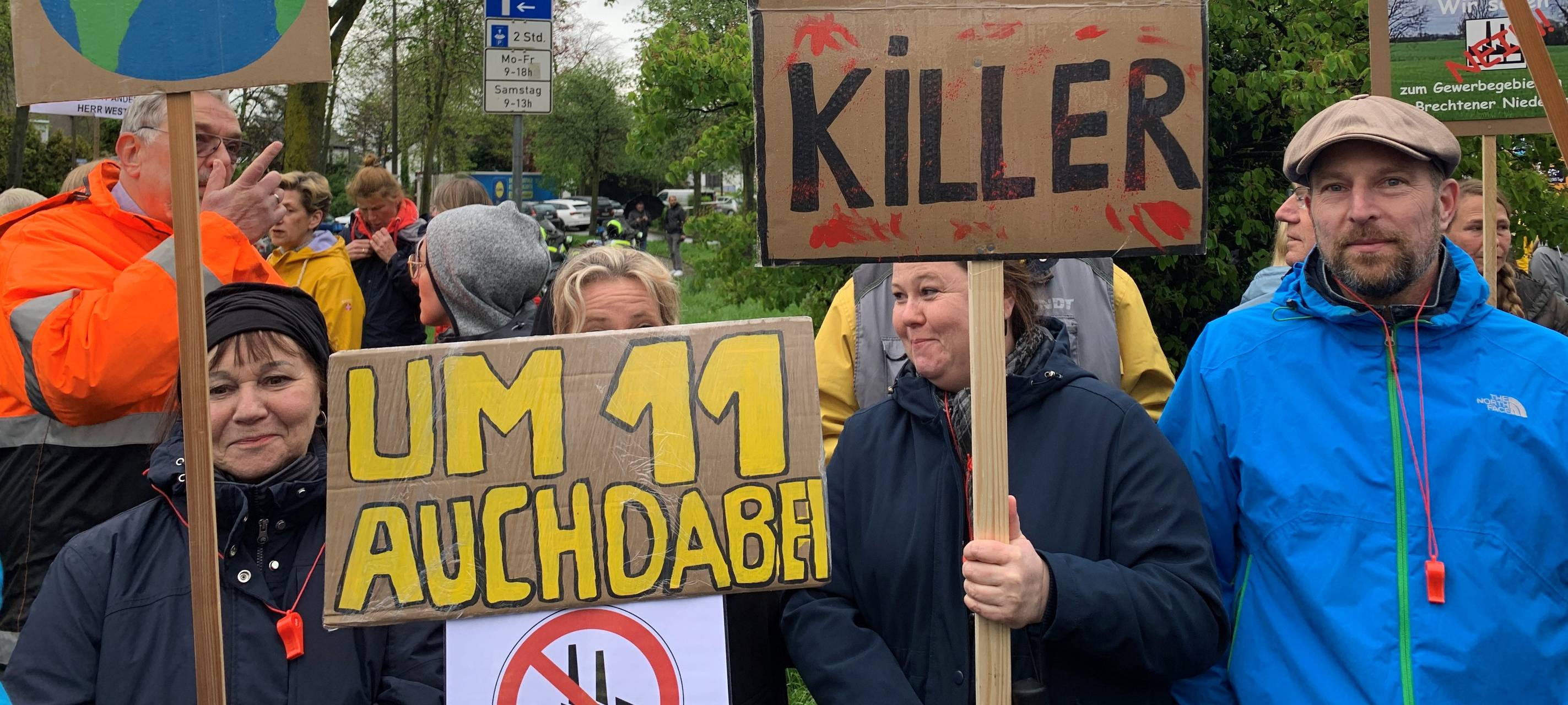 Dortmunder demonstrieren für Landschaftsschutzgebiet