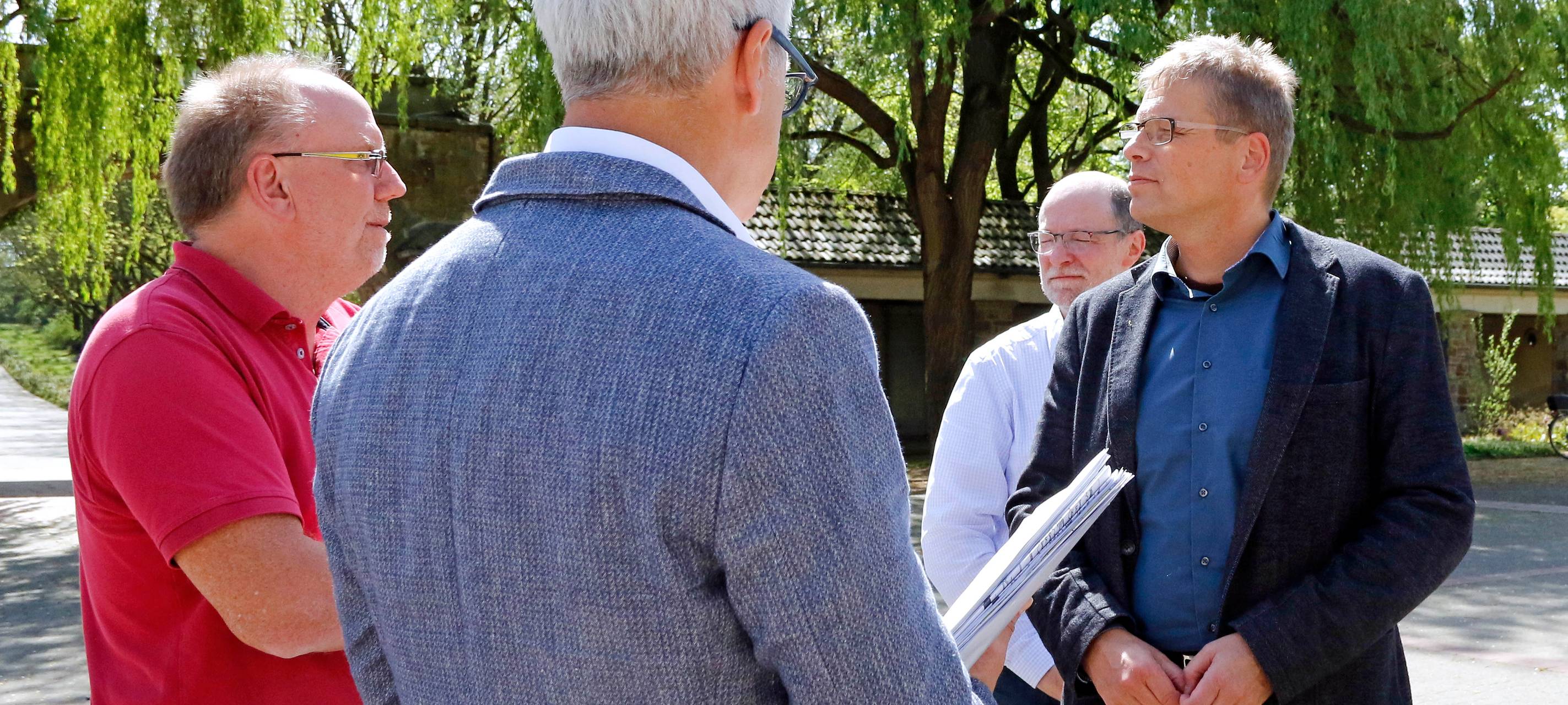 Große Trauerhalle bald fertig