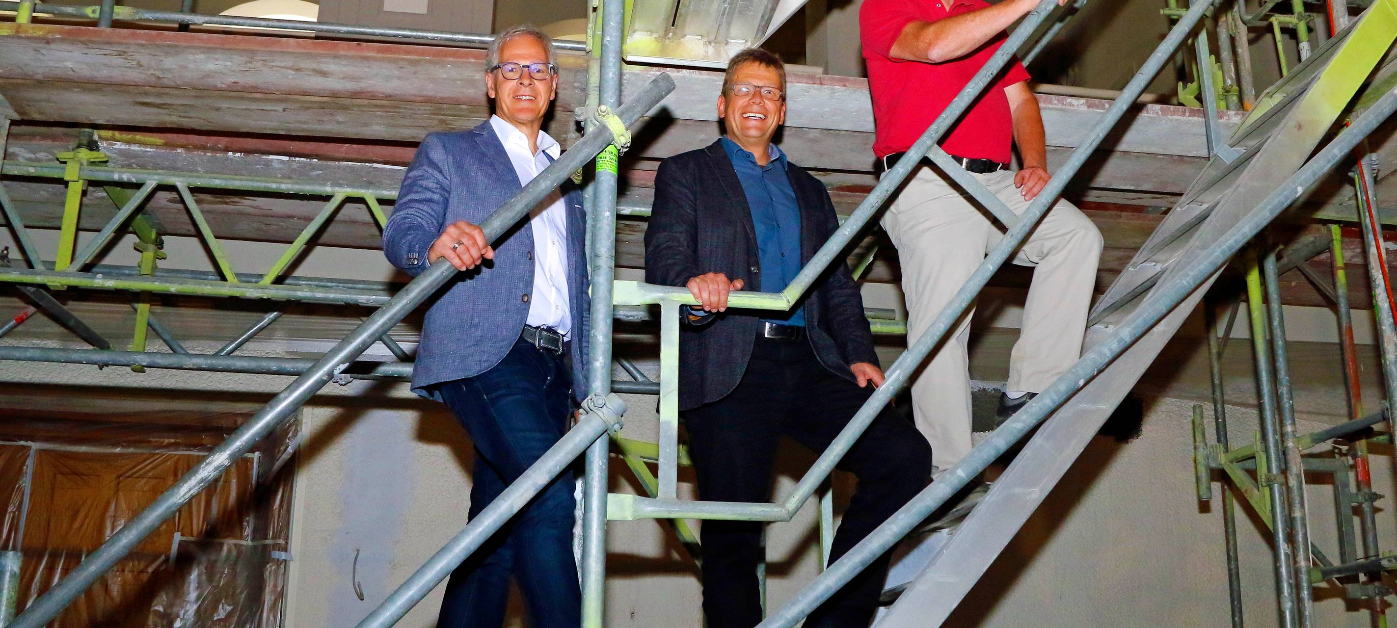 Große Trauerhalle bald fertig