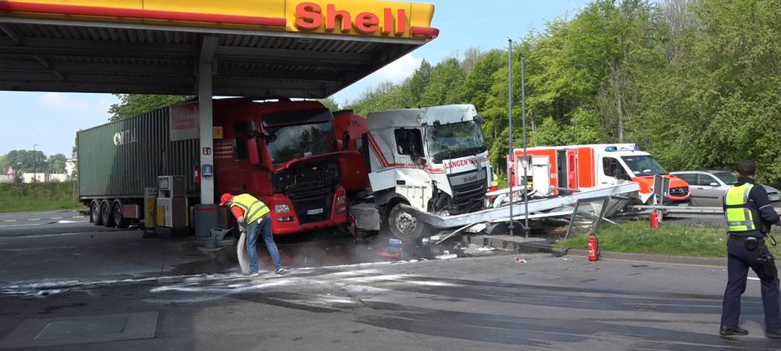 Zusammenstoß an der B1