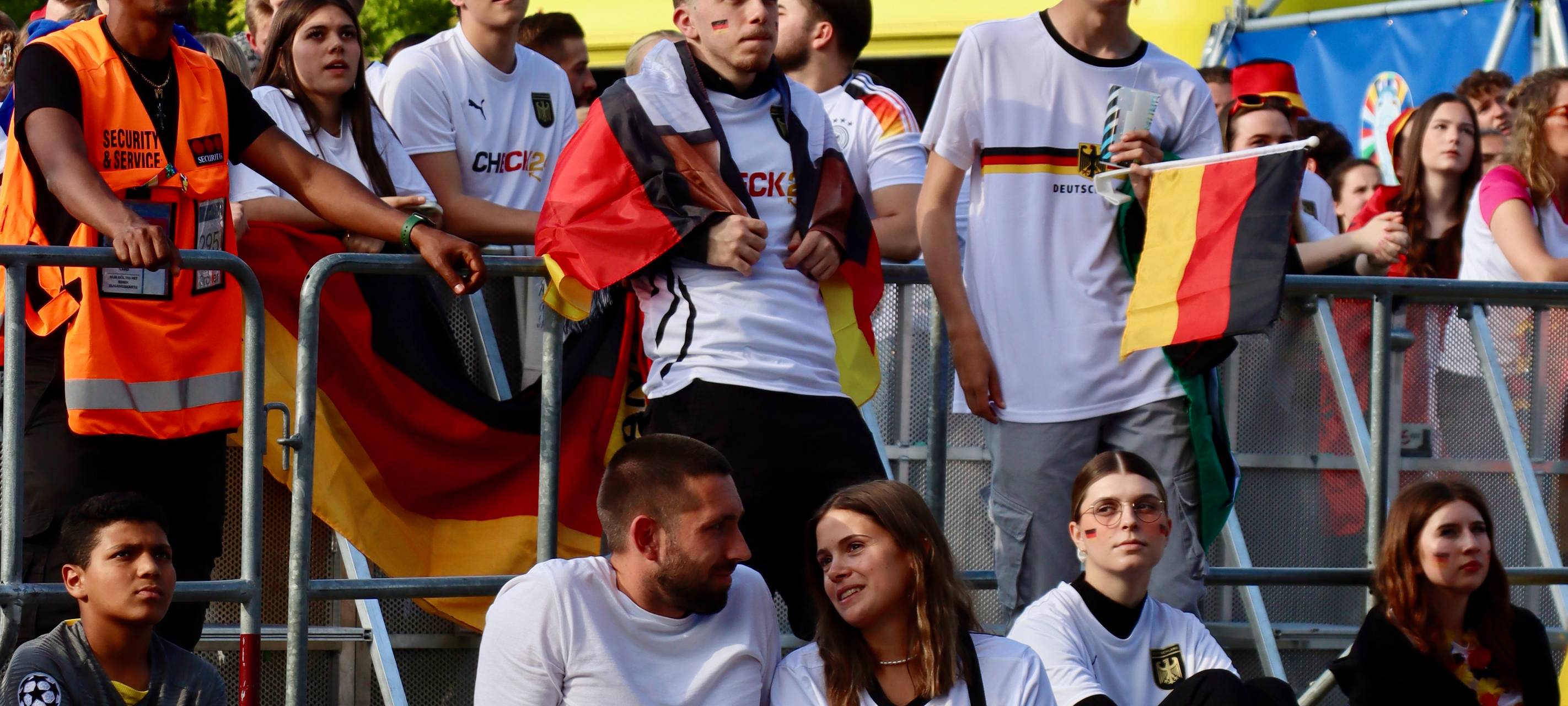 Dortmund feiert: Public Viewing der Europameisterschaft - Deutschland gegen Ungarn und Türkei gegen Georgien