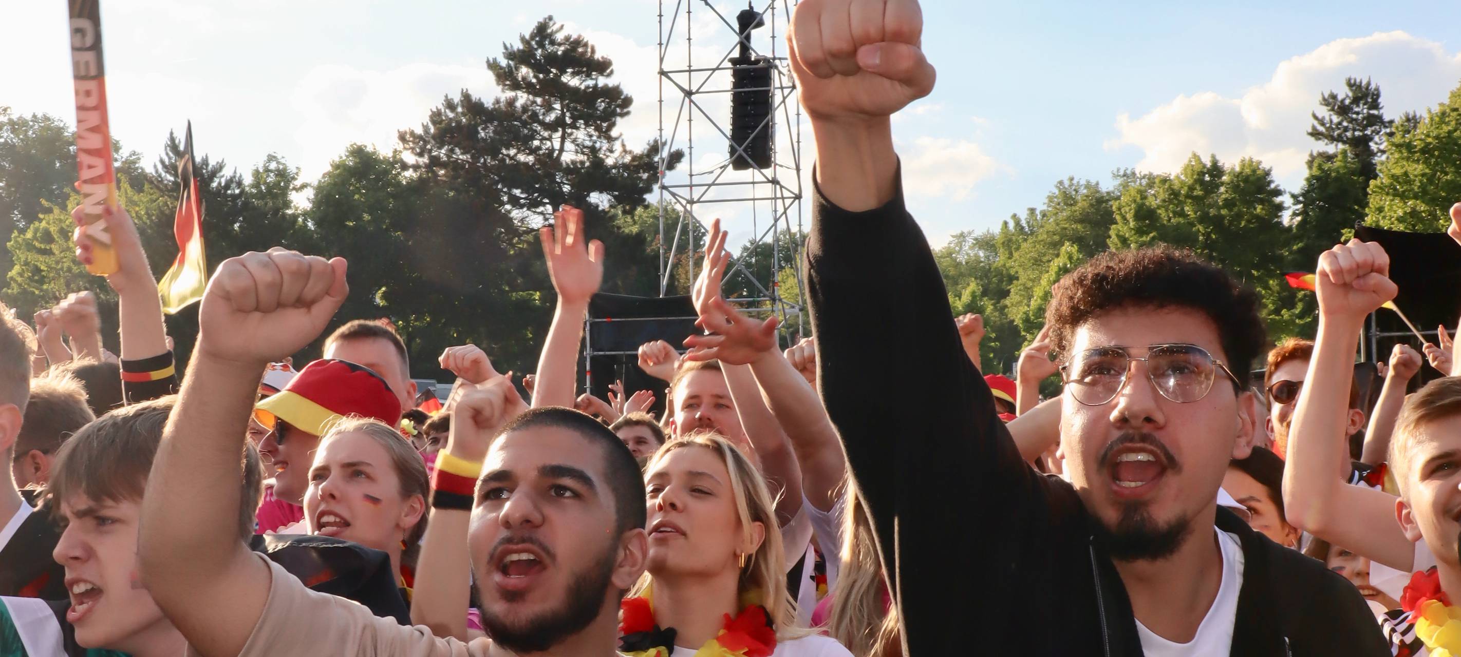 Dortmund feiert: Public Viewing der Europameisterschaft - Deutschland gegen Ungarn und Türkei gegen Georgien