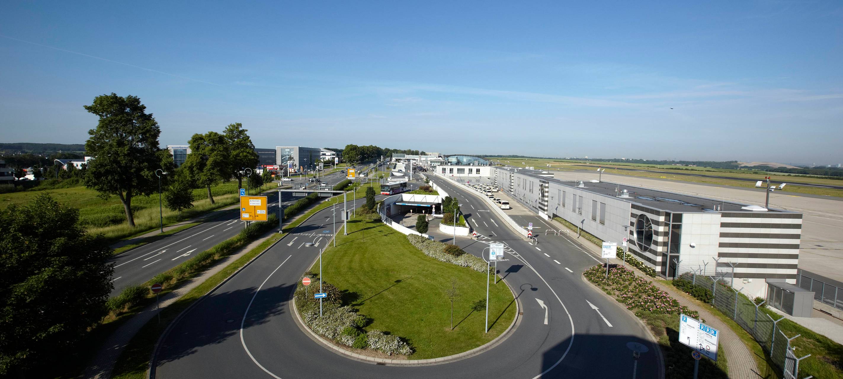 Flughafen Dortmund: Bundespolizei vollstreckt zwei Haftbefehle