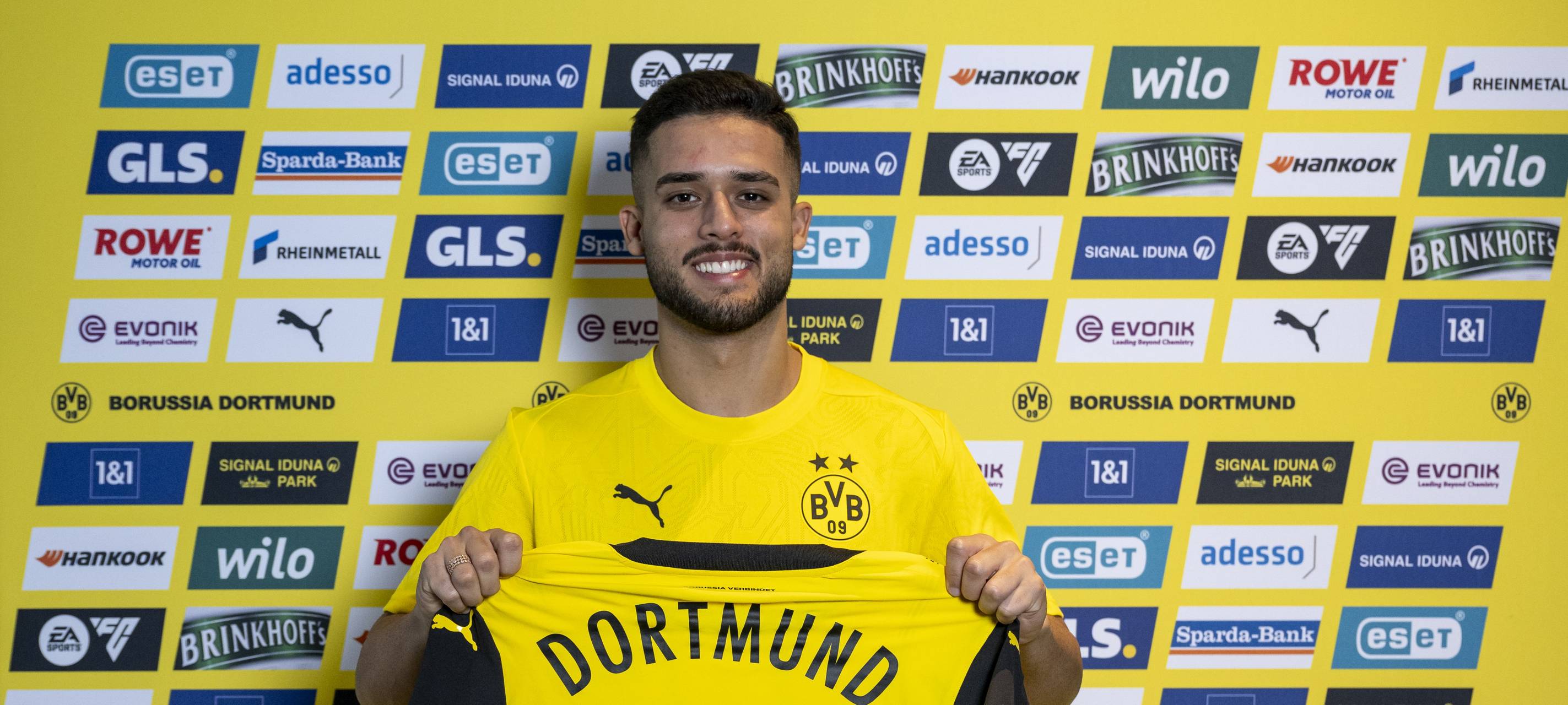 Offiziell: Couto wechselt zu Borussia Dortmund