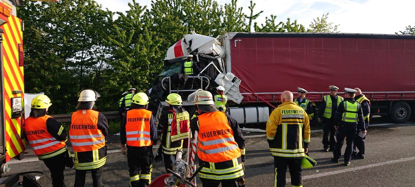 Tödlicher LKW-Unfall auf der A2