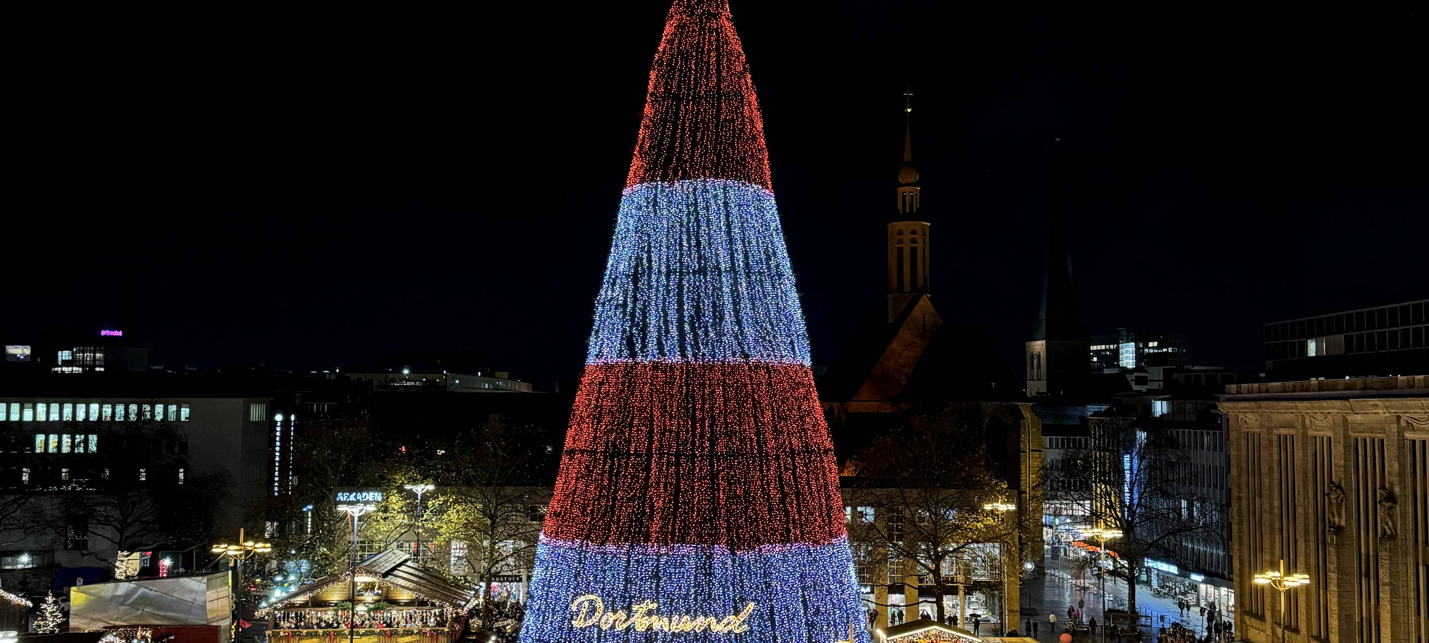 Dortmund: Grundsteinlegung für den Weihnachtsbaum