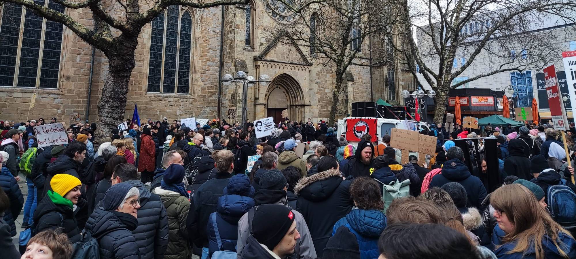 Demo in Dortmund: Volle Innenstadt am Samstag