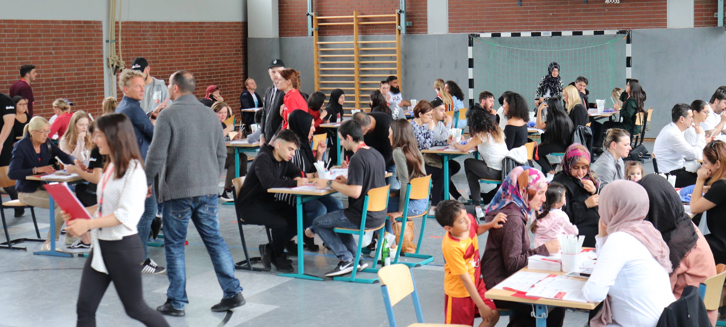 Deniz' Familie hofft nach Stammzellspende auf Heilung