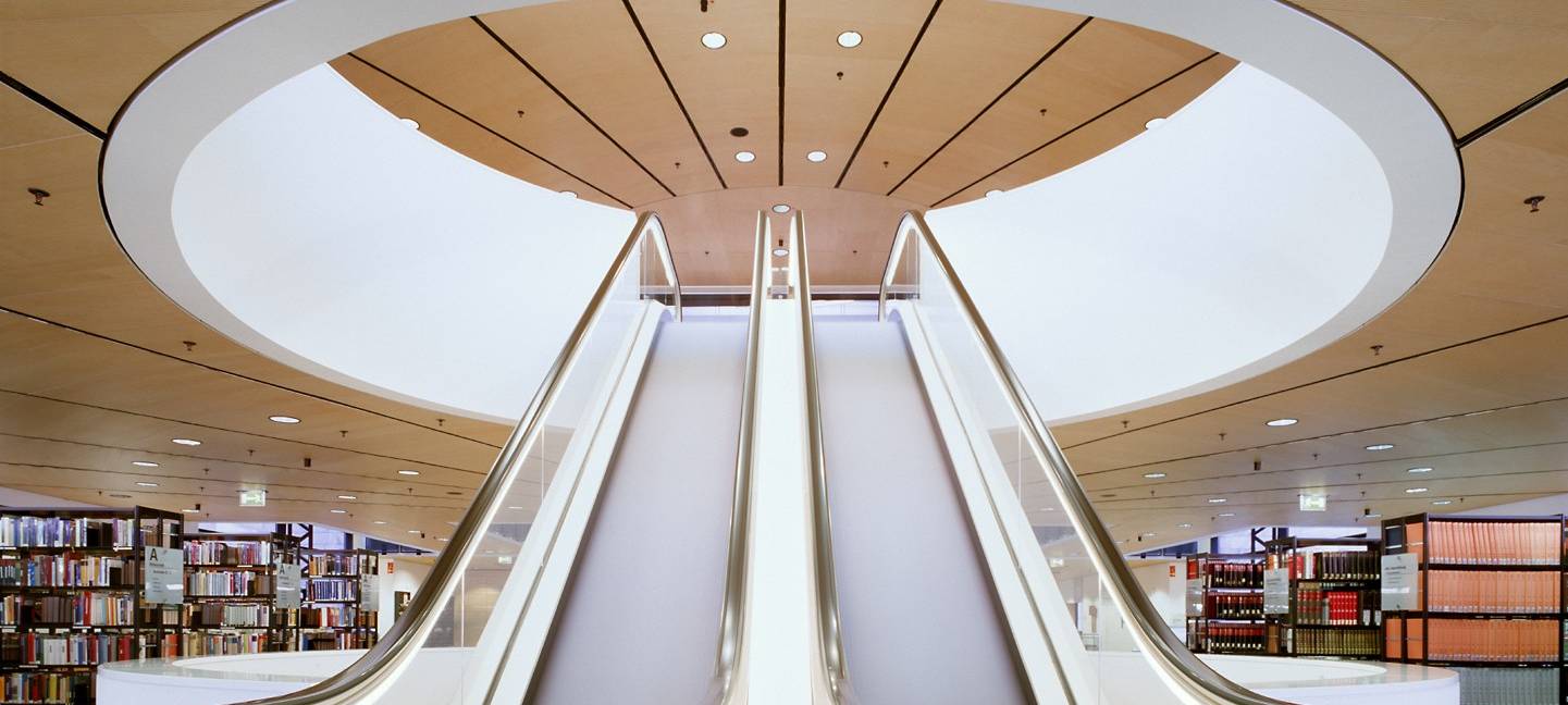 Innenraum der Stadt- und Landesbibliothek Dortmund.