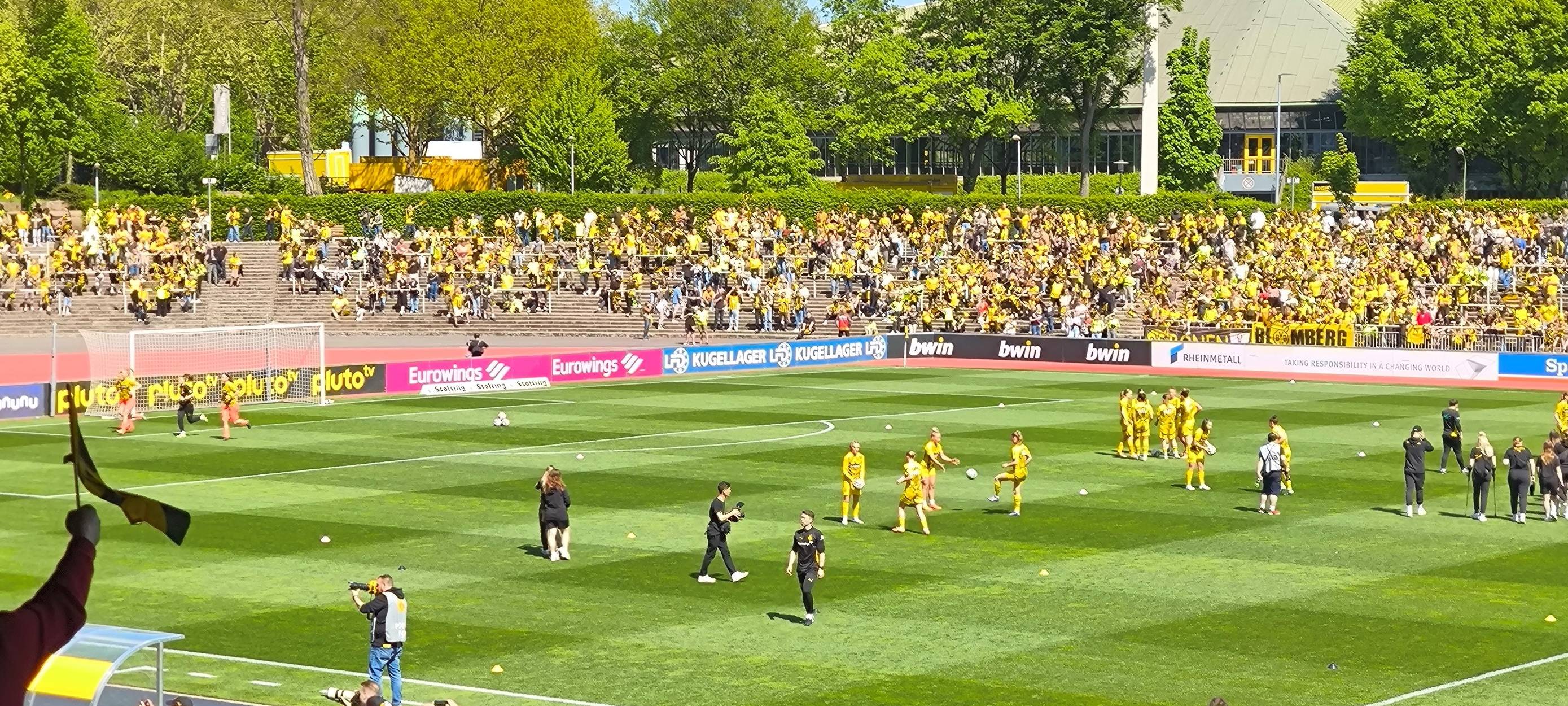 BVB-Frauen gewinnen das Revierderby gegen den FC Schalke 04