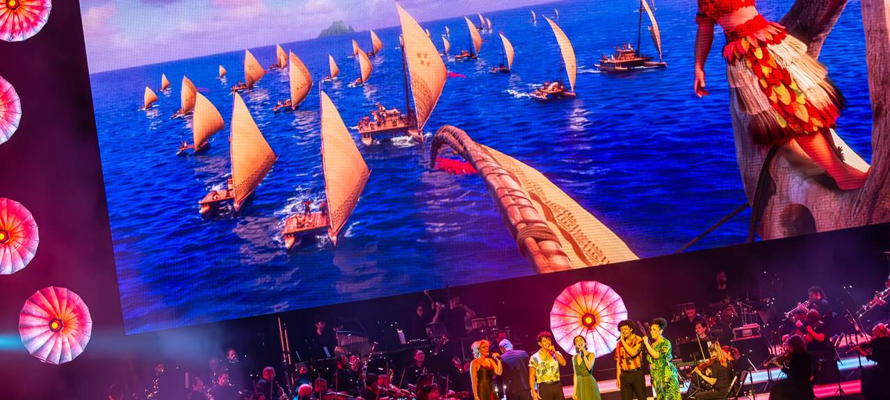 Disney in Concert findet in der Oberhausener Rudolf Weber-ARENA im Mai vor vielen Zuschauern und Fans statt.