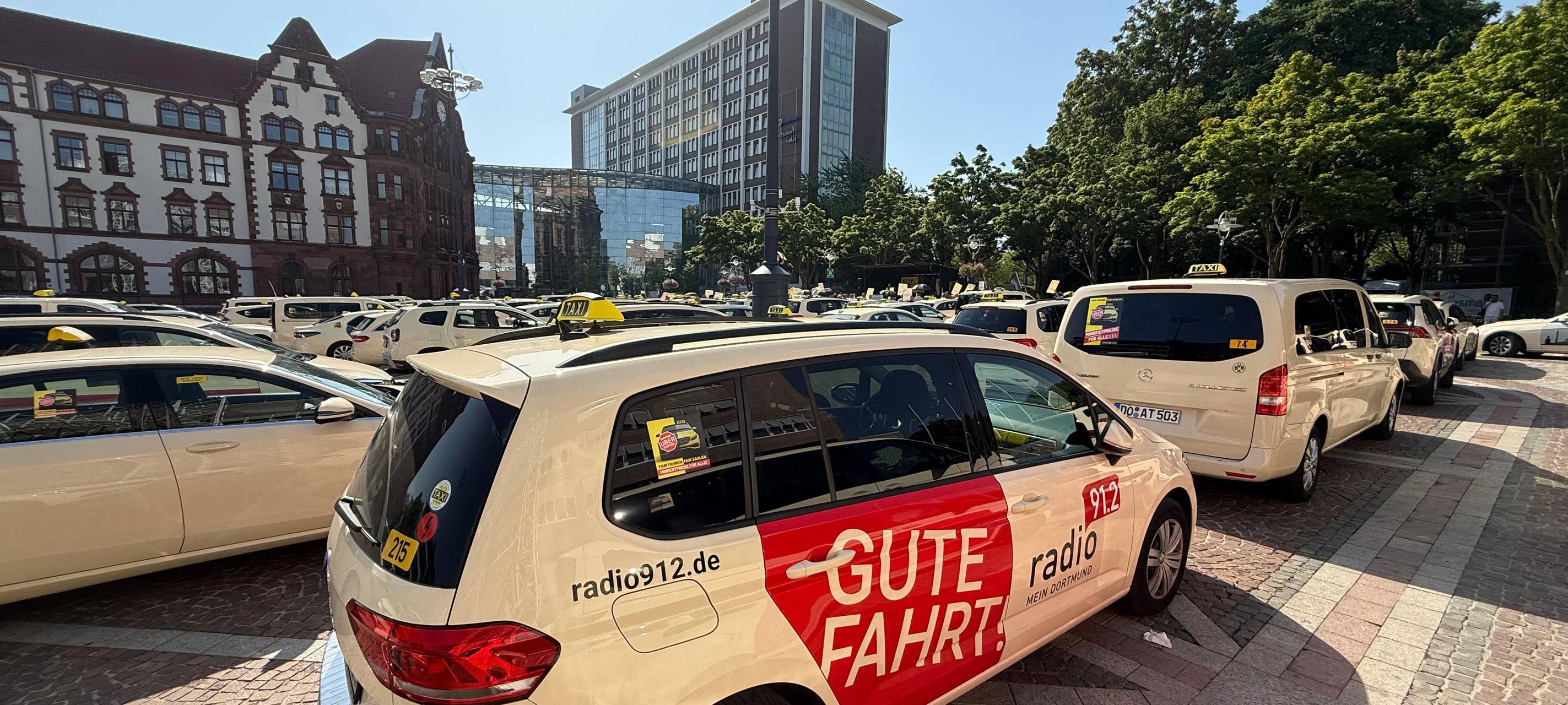 Dortmund: Streit um neue Mindestpreise für Taxi- und Uber-Fahrten