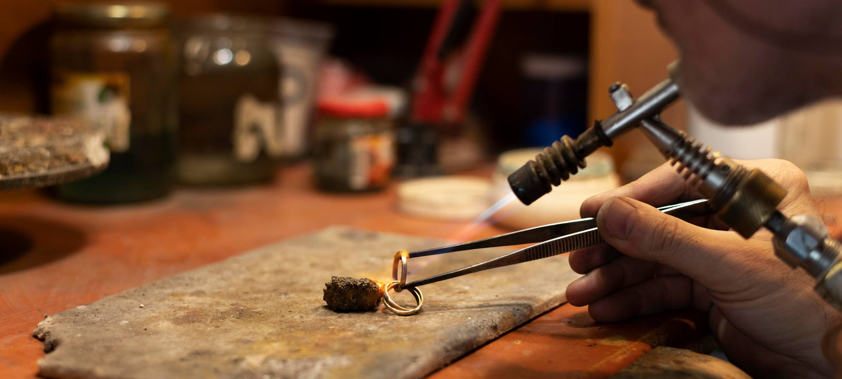 Symboldbild: Goldschmied