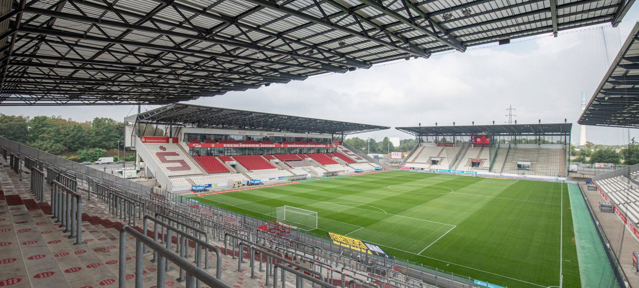 Borussia Dortmund im DFB-Pokal gegen Rot-Weiss Essen