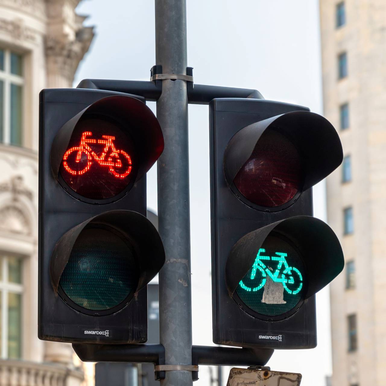 Rote und grüne Fahrradampel